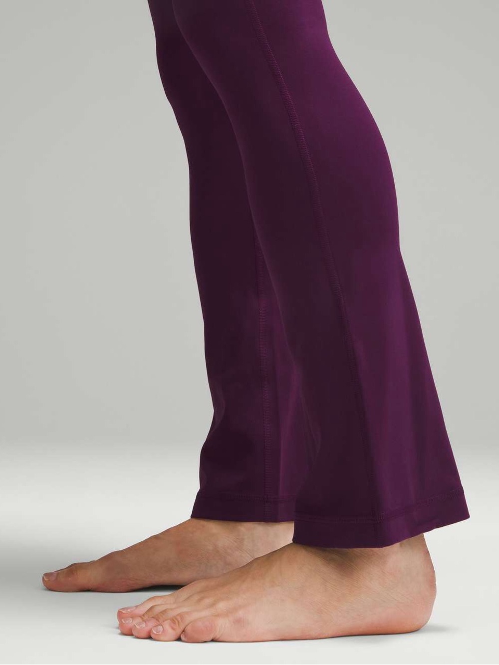 Lululemon Align High-Rise Mini-Flared Pant Extra Short Dramatic Magenta - Size 8 - Picture 4 of 9